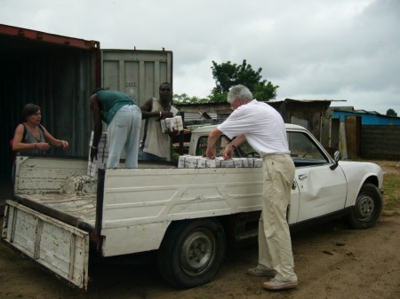 on charge le container